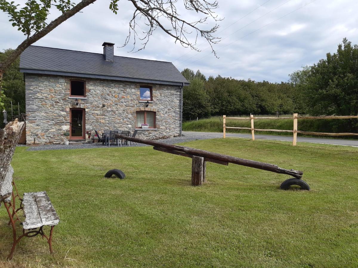 Gite Le Cheval Ardennais Gouvy Exterior foto